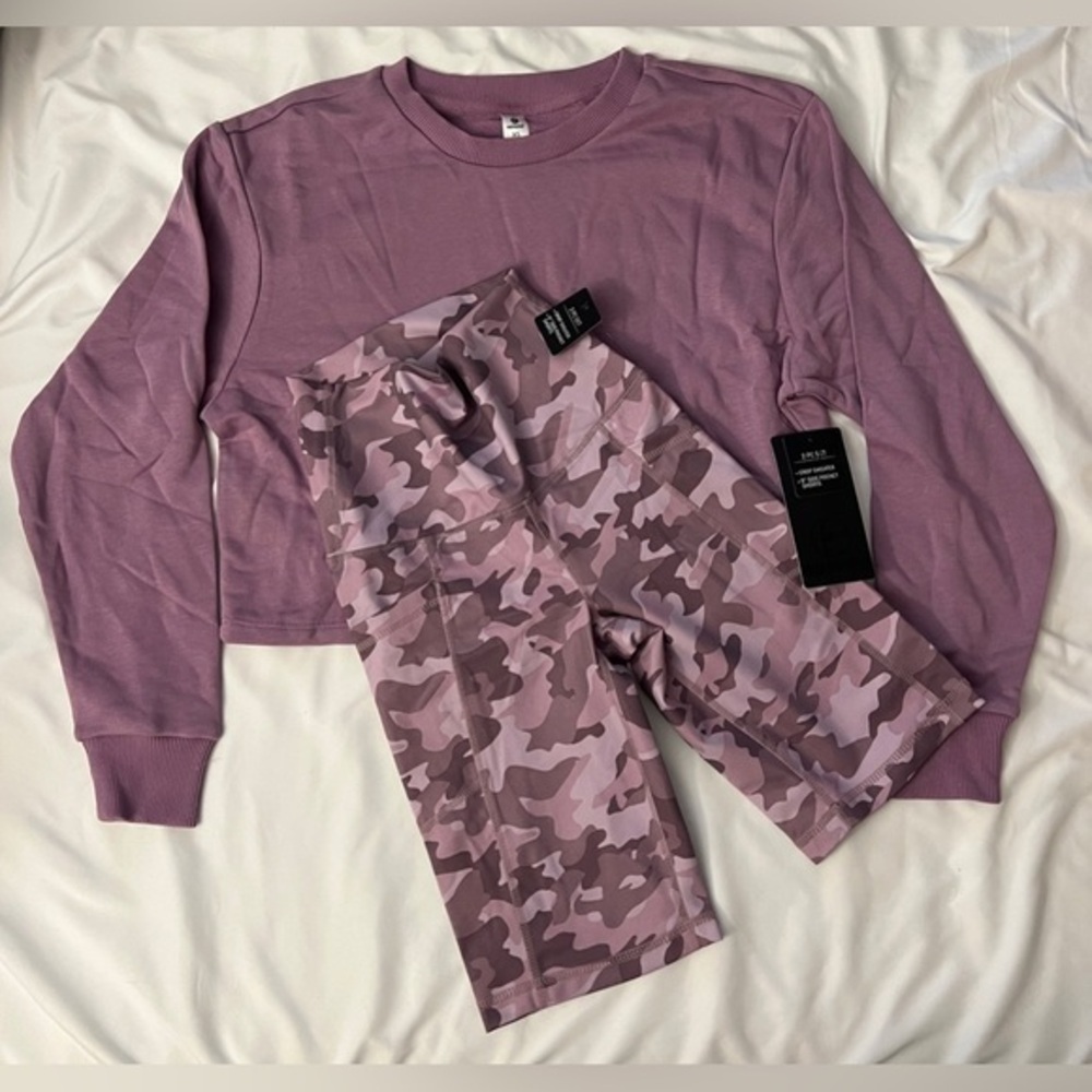 NWT Women’s 90 Degree By Reflex 2-piece Crop Sweater & 9” Shorts Size XS